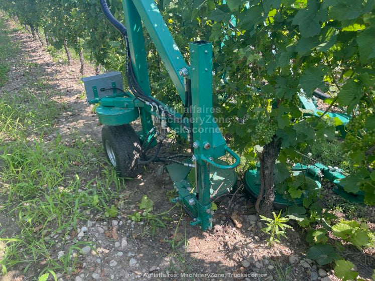 FAUCHEUSE INTERCEPS SUR PORTIQUE ENJAMBEUR ARRIERE VITI'WALD Vitiwald