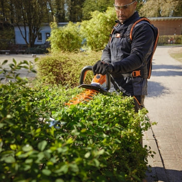 Taille-haies à batterie STIHL HSA 130 R version rabattage 600mm Vitiwald