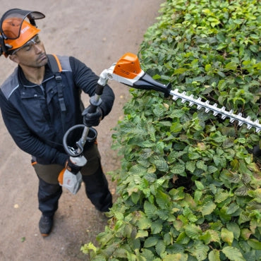 Taille-haies sur perche à batterie STIHL HLA 66 avec un lamier de 50 cm Vitiwald