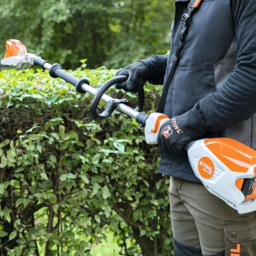 Taille-haies sur perche à batterie STIHL HLA 66 avec un lamier de 50 cm Vitiwald
